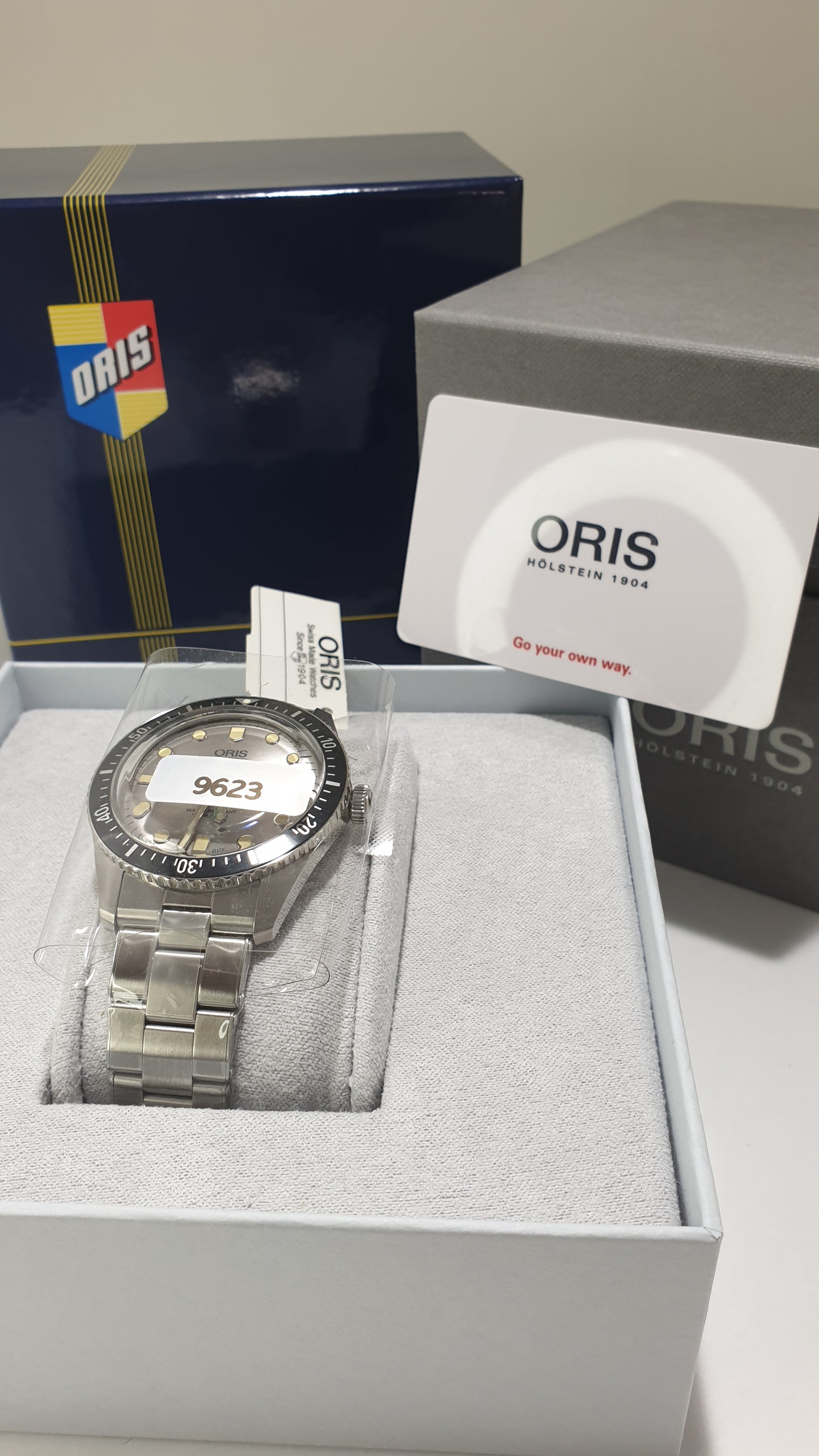 Oris - Divers Sixty Five Automatic - 01 733 7720 4051-07 8 21 18