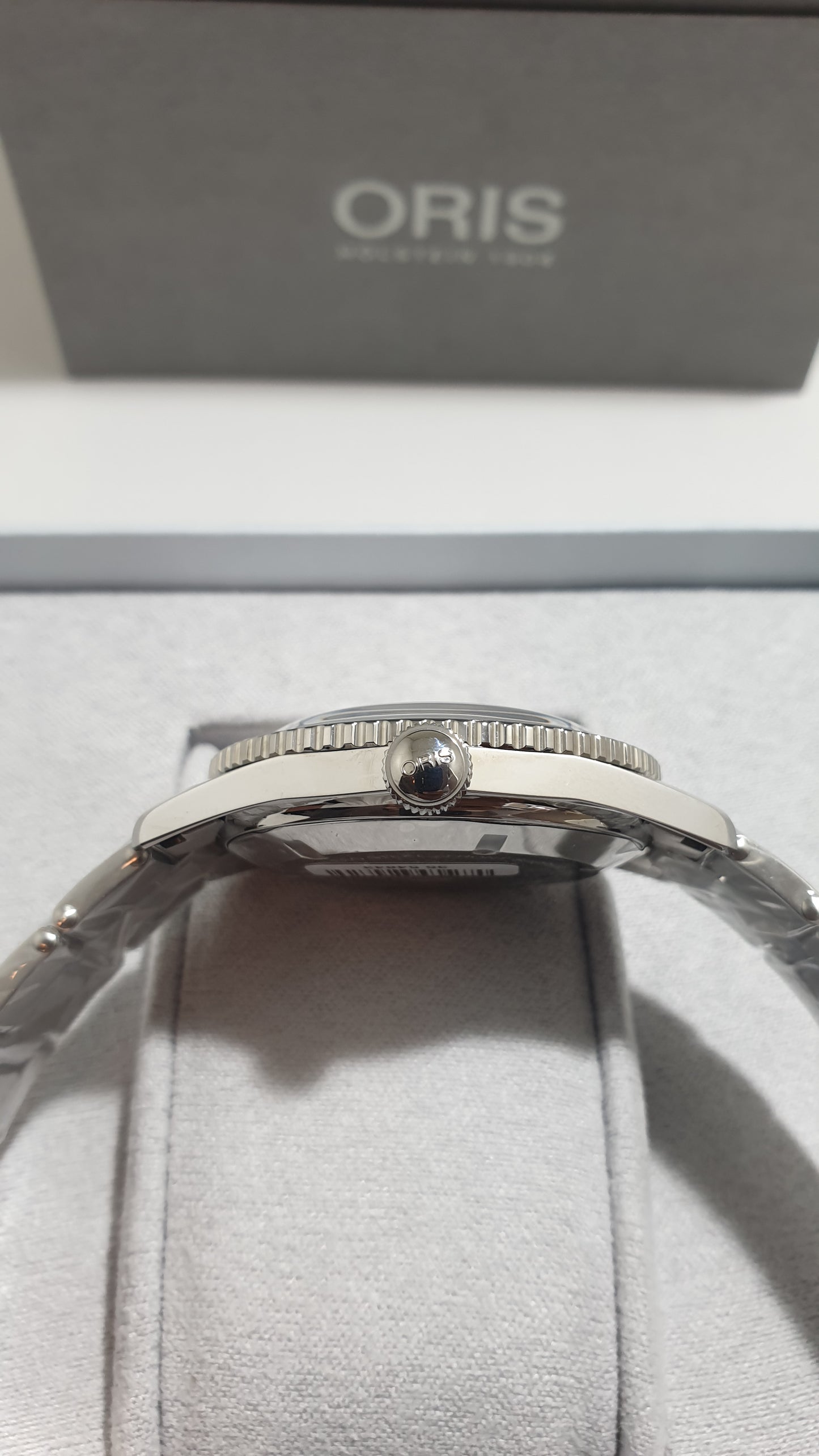 Oris - Divers Sixty Five Automatic - 01 733 7720 4051-07 8 21 18