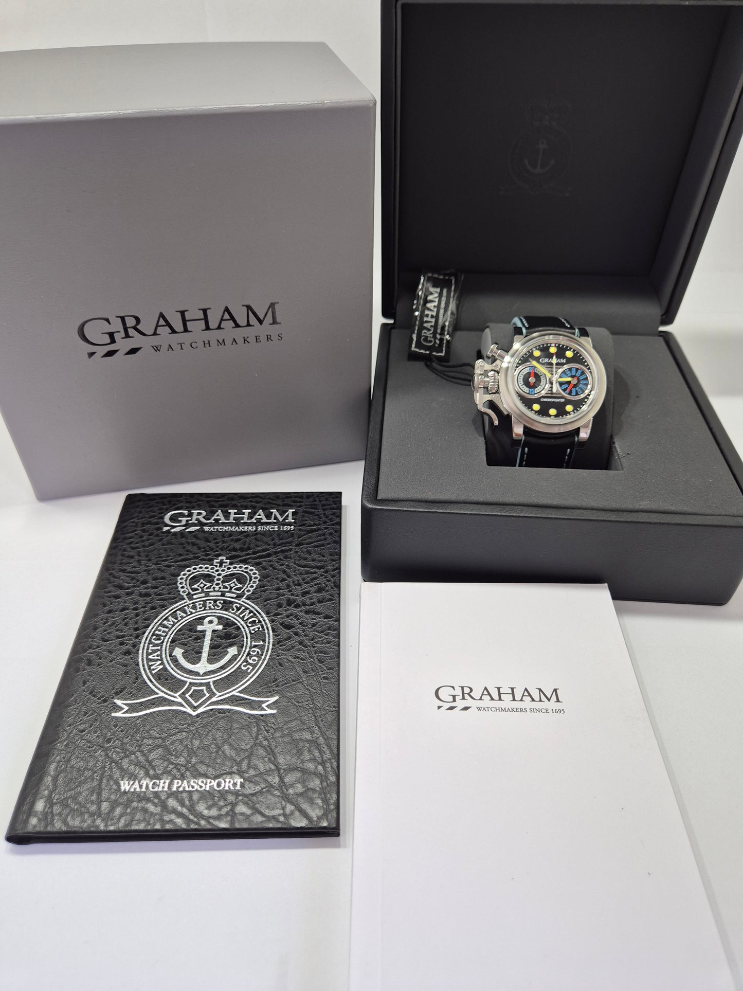 Graham Chronofighter Vintage Stingray Limited Edition 2CVES.B05A